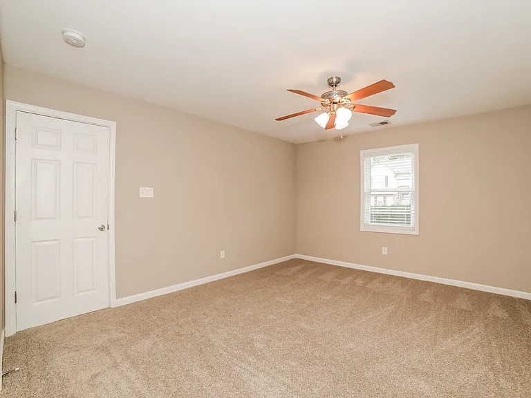 1118 Marina Ln — Photo 14