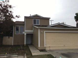 235 E Elowin Ct, Visalia, CA 93291