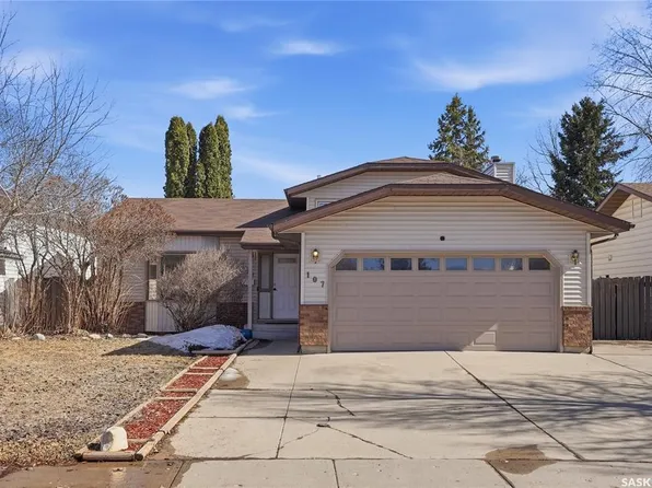 107 Armstrong CRESCENT, Saskatoon, SK S7N 3M4