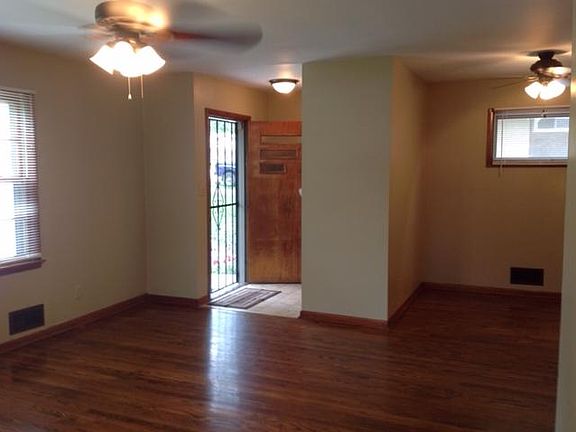 3rd image of 8240 Wayne Ave
