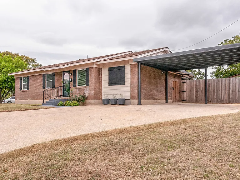 300 Ridgecrest Dr — Photo 5