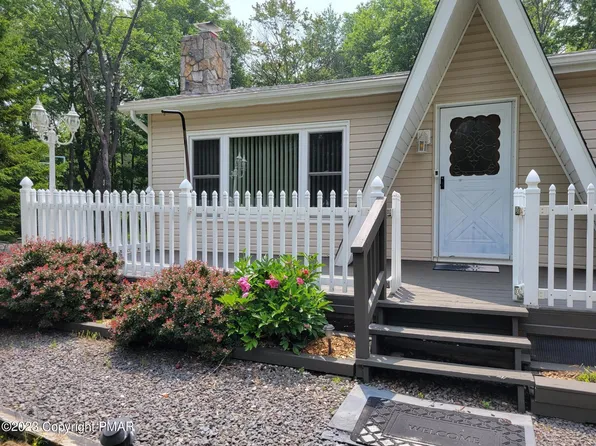 12-81 Thirteen Pottery Dr, Pocono Lake, PA 18347