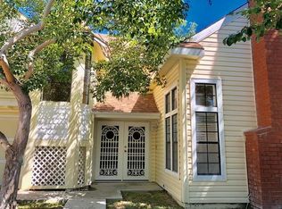 2220 Pacific Ave, Costa Mesa, CA 92627