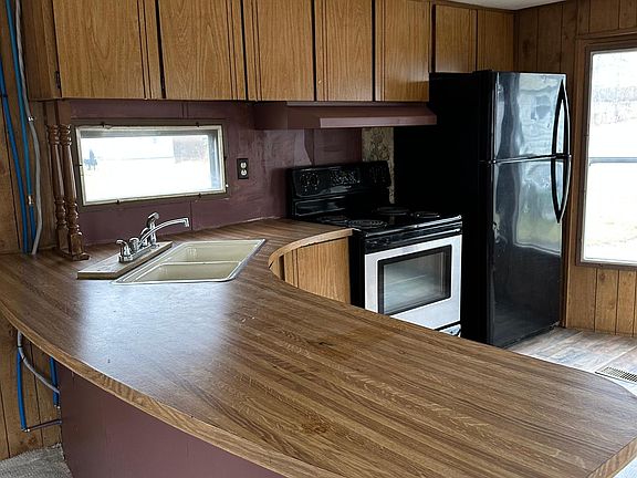 4th image of 108 Tina Ln