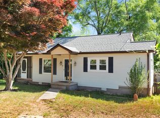105 Nalley St, Easley, SC 29640