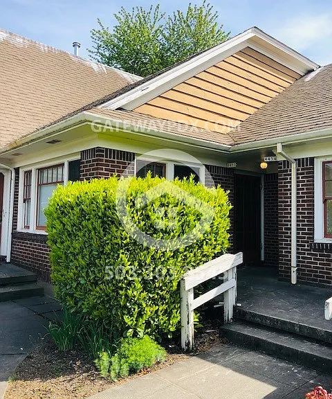 4452 SE Milwaukie Ave — Photo 1