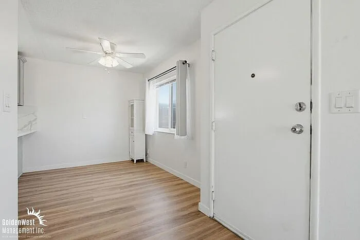 643 W 6th Ave #647 — Photo 5