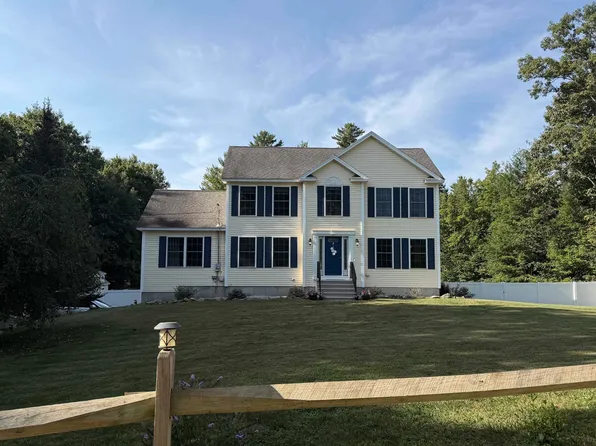 110 Middle Road, Deerfield, NH 03037