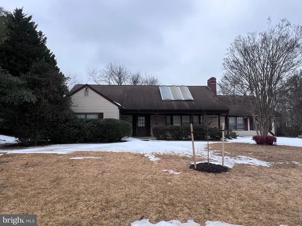 12432 Shadow Ln, Bowie, MD 20715
