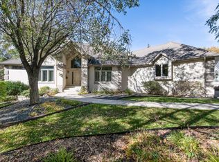 1610 Linner Rd, Wayzata, MN 55391