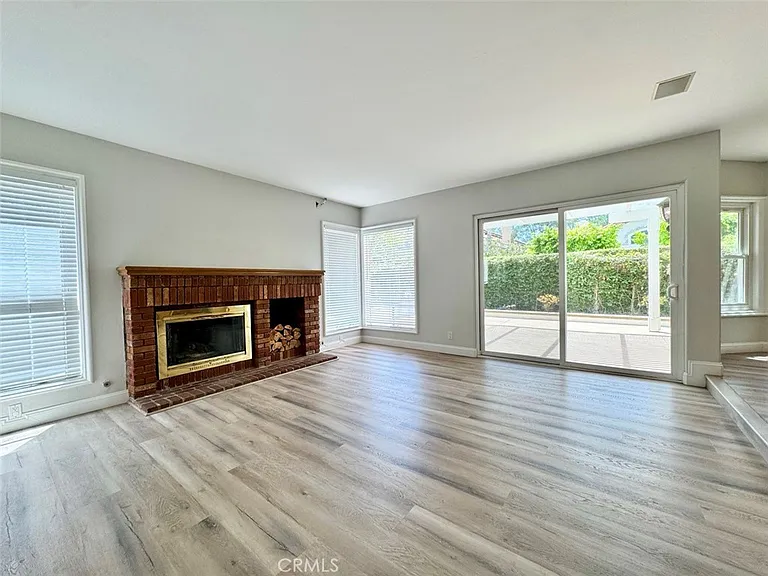 22511 Peartree — Photo 10