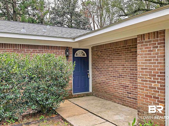 2nd image of 204 Gayfer Ct