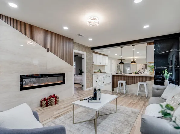 136 N Acacia Ave, Ripon, CA 95366