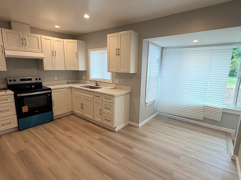 4301 Appian Way — Photo 7