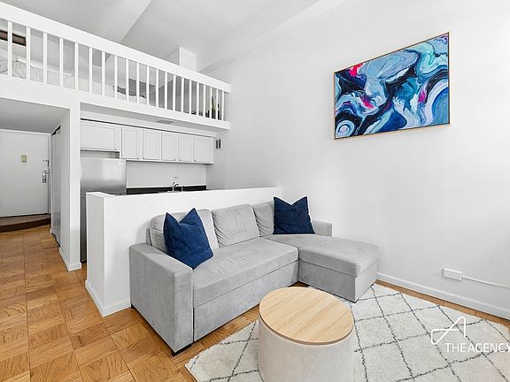 3rd image of 350 E 62nd St APT 1M