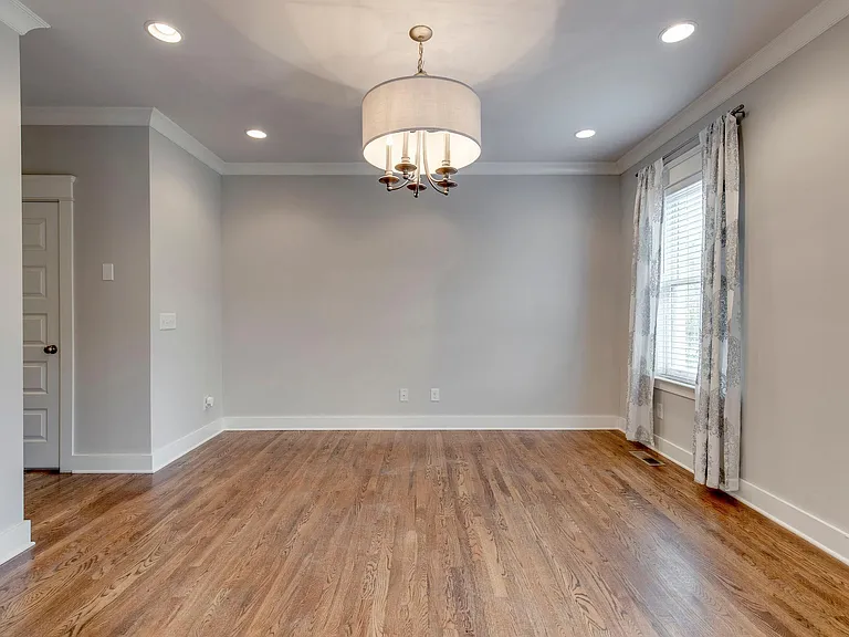 1514 Kirkwood Ave — Photo 14
