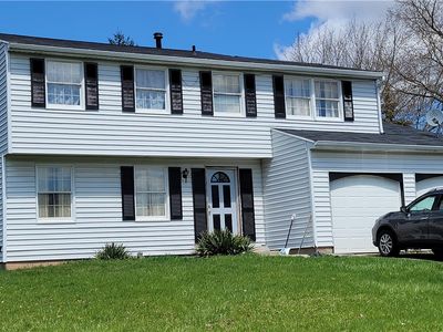 48 Coachlight Cir, Farmington, NY, 14425
