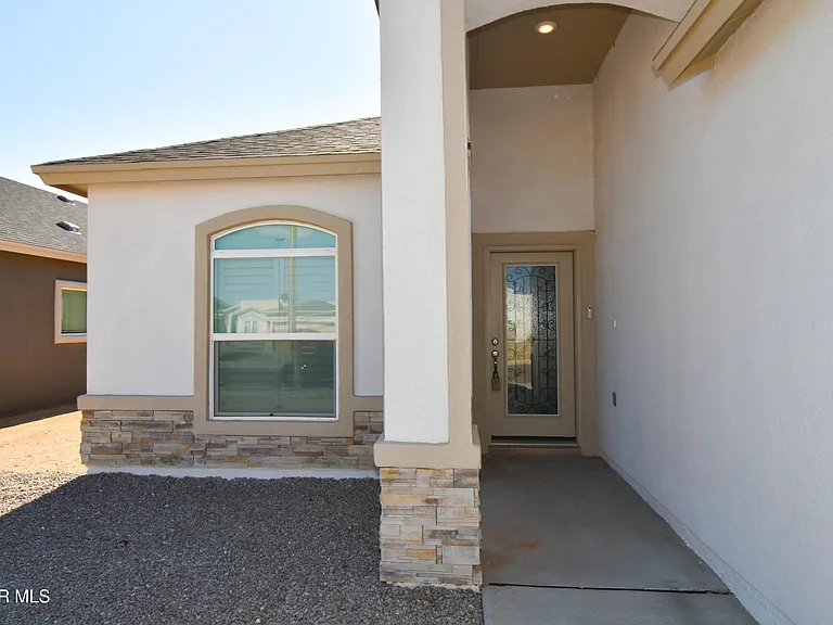 1253 Indigo Sky St — Photo 3