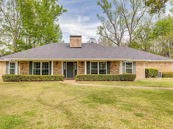 2nd image of 123 Bayou Bend Rd