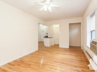 3726 N Pine Grove Ave #3720-1E, Chicago, IL 60613