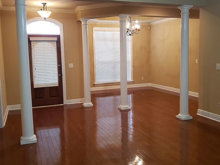 9821 Helmsley Cir — Photo 7