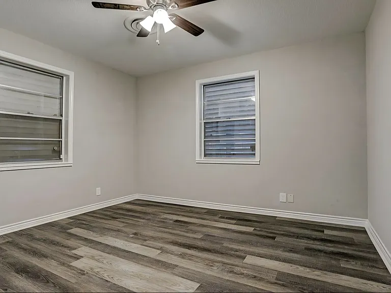 721 Roosevelt St — Photo 5