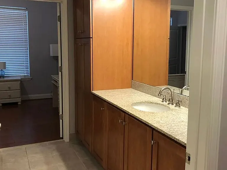 601 Main St #107 — Photo 11