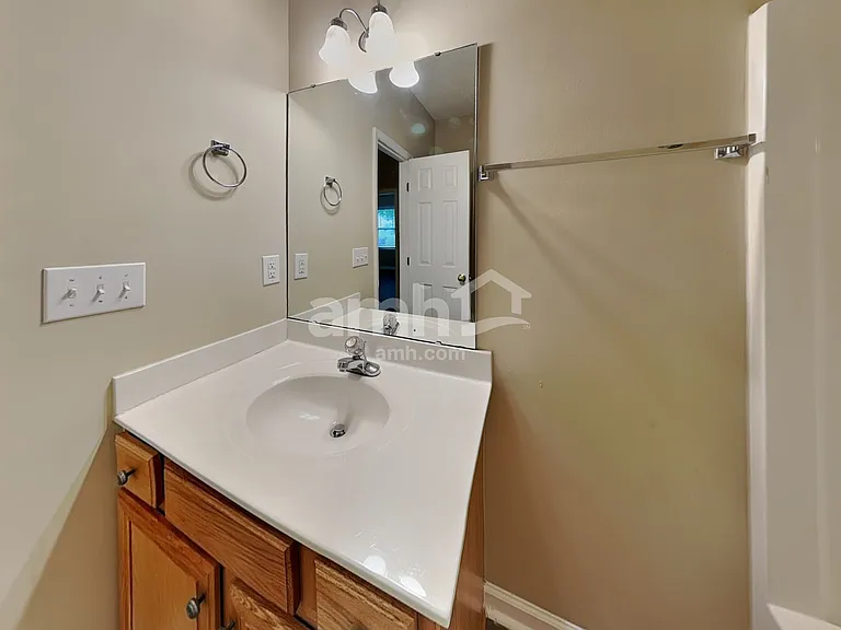 1020 Dual Parks Rd — Photo 14