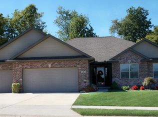 10 Osprey Ct, Pekin, IL 61554