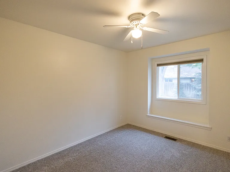 164 S Silverwood Way — Photo 20
