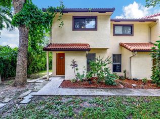 8956 W Sample Rd #8956, Pompano Beach, FL 33065