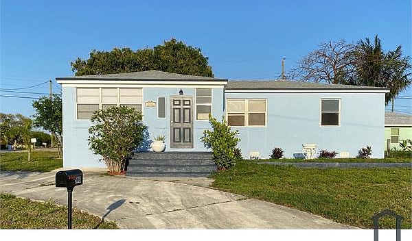 1st image of 508 NW 2nd St