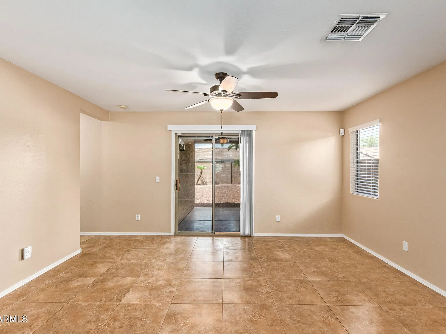 3 bed, 2.0 bath, 1271 sqft, $1,650 — Photo 2
