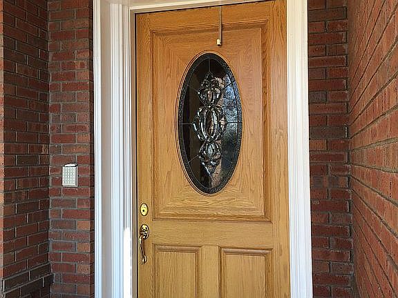 3rd image of 1922 E Linda Ln