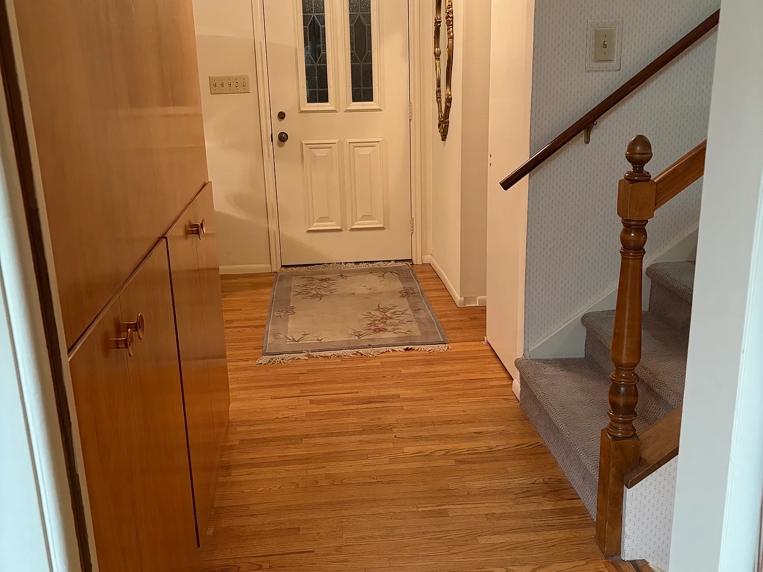 3 bed, 1300 sqft, $2,300 — Photo 3