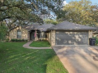 207 Camelot Dr, Weatherford, TX 76086