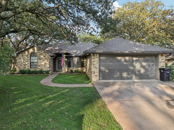 207 Camelot Dr, Weatherford, TX 76086