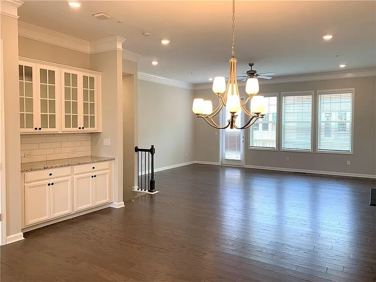 404 Caravelle Walk — Photo 5
