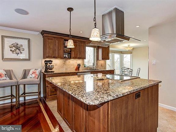 3rd image of 20445 Watkins Meadow Dr