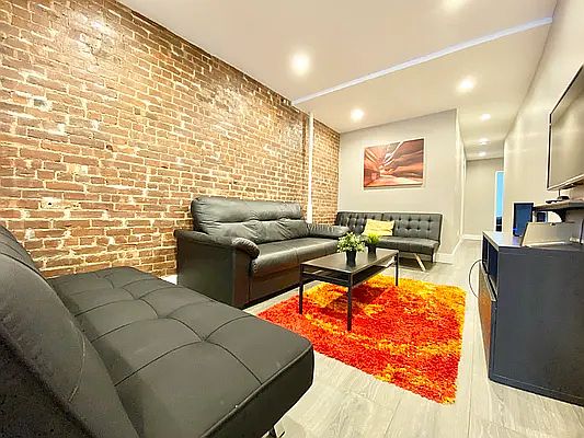 1st image of 509 9th Ave #3R