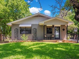 500 Cross Mountain Dr, Fredericksburg, TX 78624