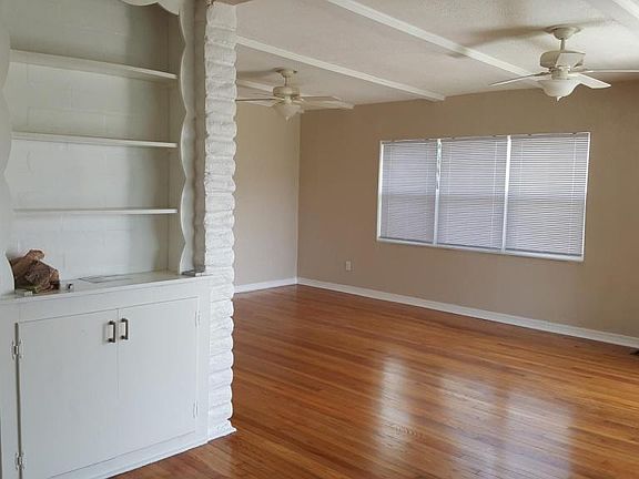 4th image of 393 Euclid Ave