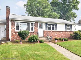 45 Bedford Rd, Cranston, RI 02910