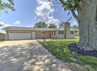 4915 E Boyd Rd, Decatur, IL 62521