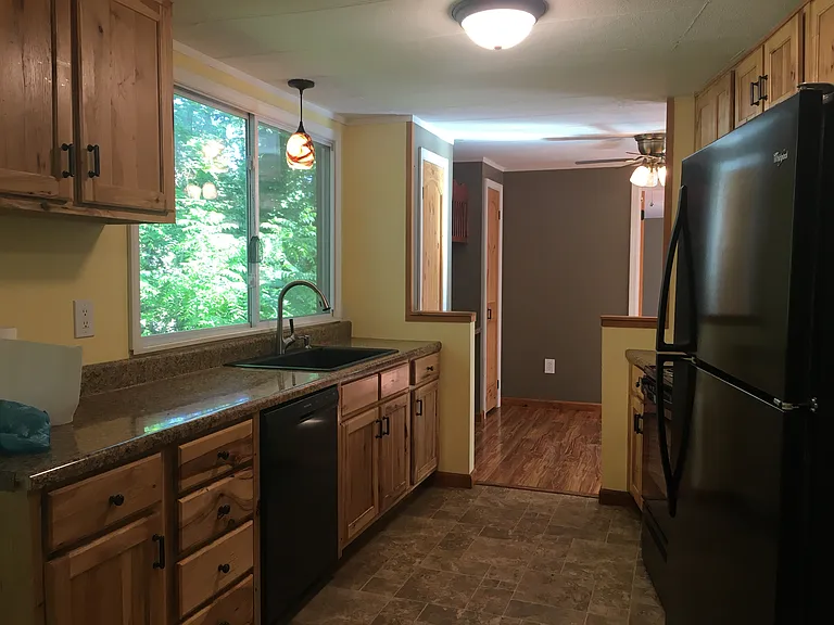 15.5x8.5 eat in kitchen