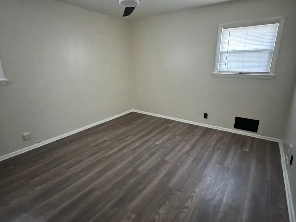6518-6520 W Hampton Ave #1