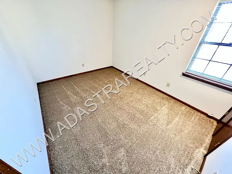 14942 Riggs St — Photo 18