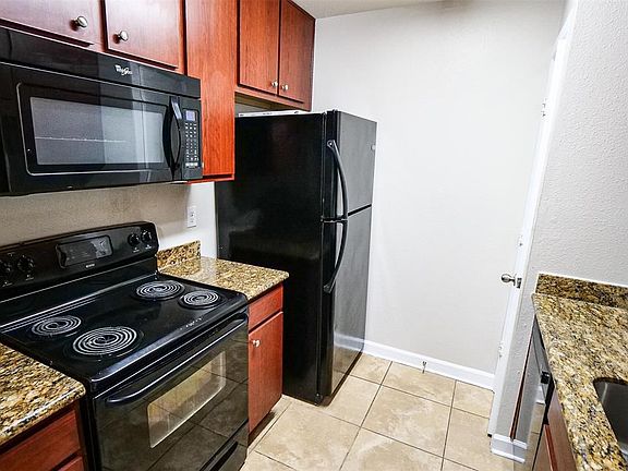 5th image of 10053 Westpark Dr APT 278