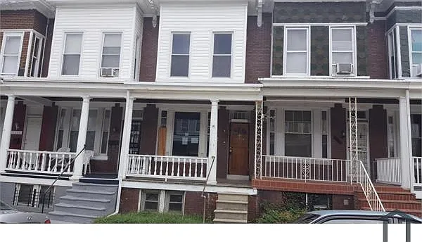 1215 Oakhurst Pl