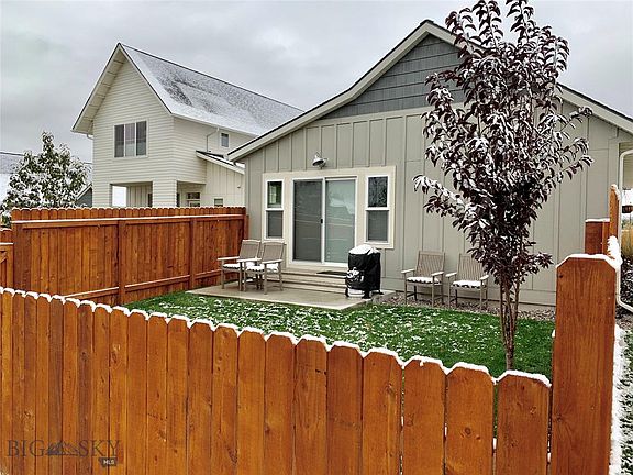3rd image of 3295 Breeze Ln
